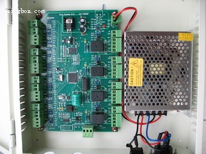 門禁機、門禁控製器